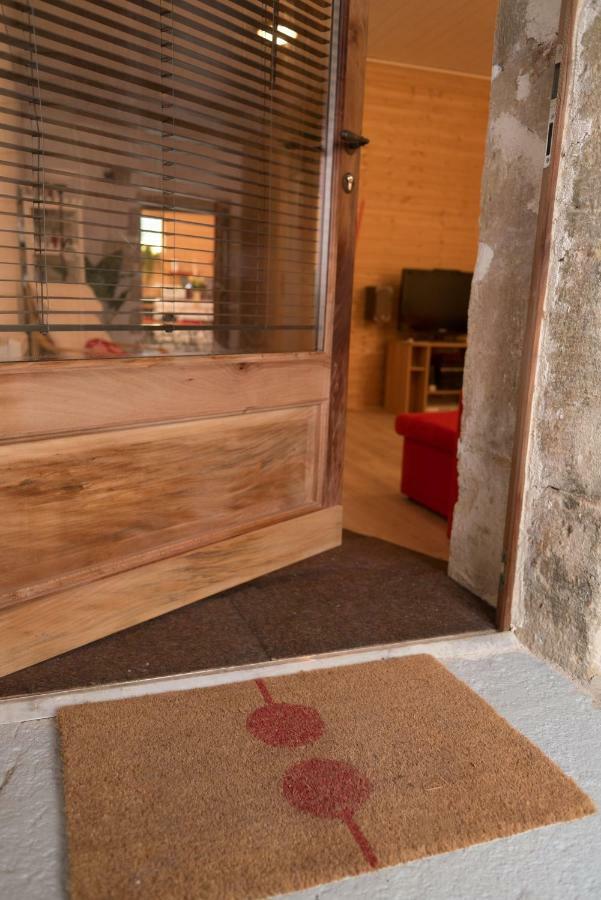 Le Fil Rouge Villa Saint-Pierre-d'Aurillac Buitenkant foto